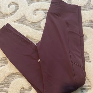 Lululemon Like New Size 6 leggings. Check out all my Lulu!